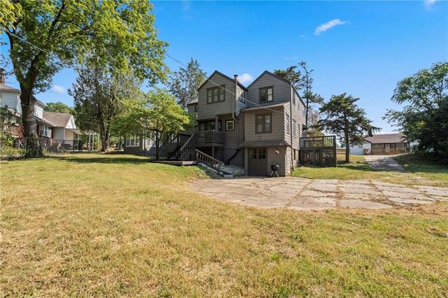 2118 Tauromee Avenue, Kansas City, KS 66102