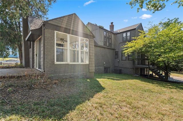 2118 Tauromee Avenue, Kansas City, KS 66102