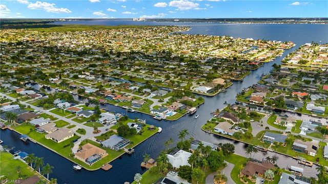 3021 SE 17th AVE, Cape Coral, FL 33904
