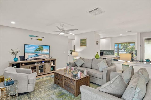 3021 SE 17th AVE, Cape Coral, FL 33904