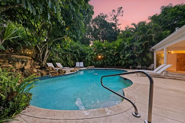 92 Squire Drive, Wellington, FL 33414