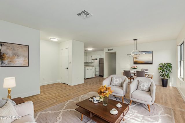 2531 N 15TH Street, Phoenix, AZ 85006