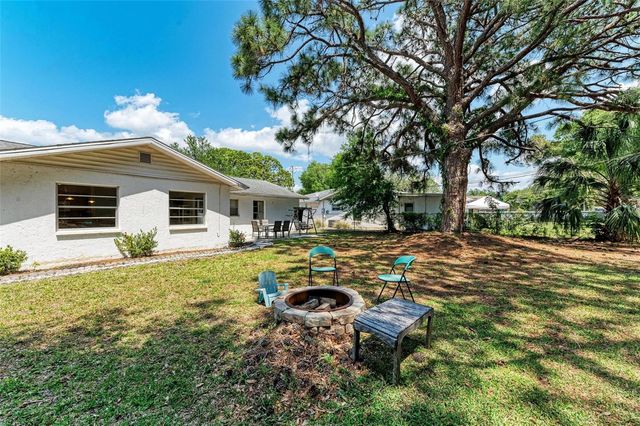 2660 DAVIS BOULEVARD, Sarasota, FL 34237