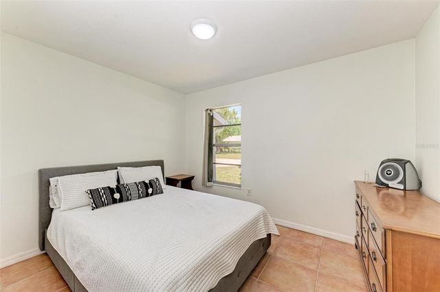 2660 DAVIS BOULEVARD, Sarasota, FL 34237