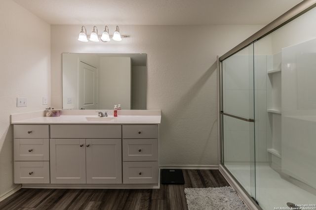 5203 Winding Stream, St Hedwig, TX 78152