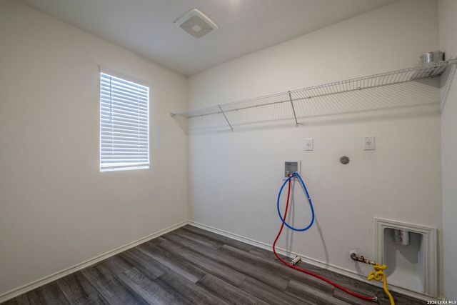 5203 Winding Stream, St Hedwig, TX 78152