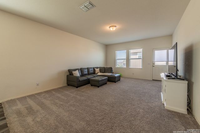 5203 Winding Stream, St Hedwig, TX 78152