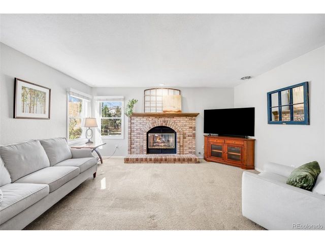 2250 Security Ct, Loveland, CO 80538