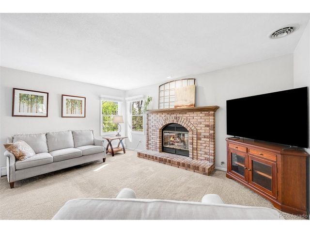 2250 Security Ct, Loveland, CO 80538