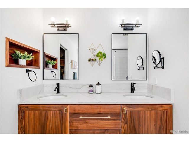 2250 Security Ct, Loveland, CO 80538