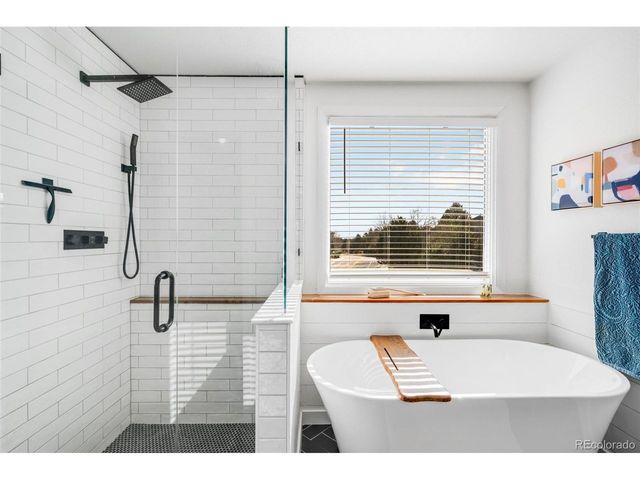 2250 Security Ct, Loveland, CO 80538