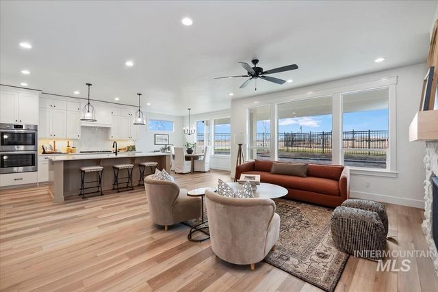 7272 W Cibeco St, Eagle, ID 83616