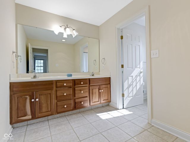 8552 E 550 S, Zionsville, IN 46077