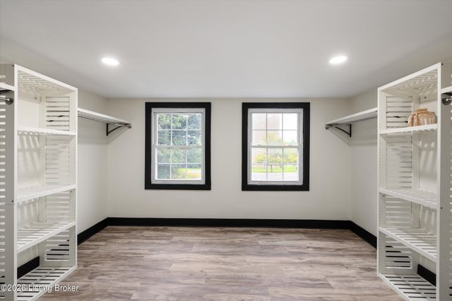 6006 Billtown Rd, Louisville, KY 40299