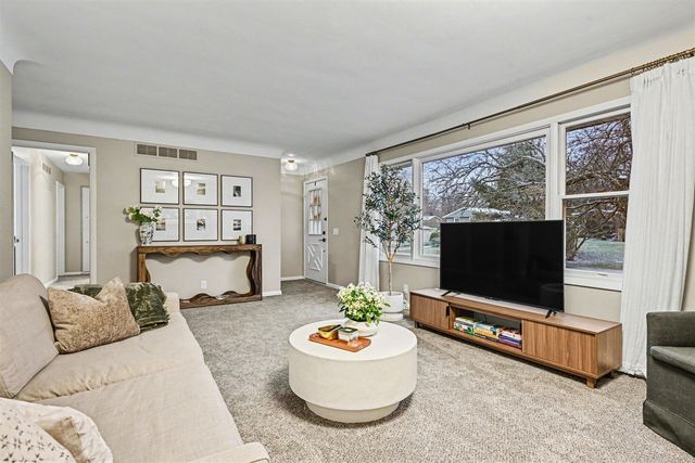 2612 Wildemere Street, Kalamazoo, MI 49009