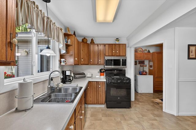 5249 Madison Avenue Se, City Of Kentwood, MI 49548
