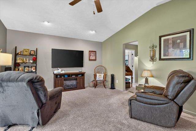 5249 Madison Avenue Se, City Of Kentwood, MI 49548
