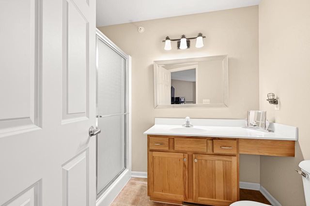 14241 W Waterford Square DRIVE, New Berlin, WI 53151