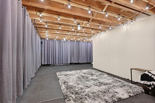 14241 W Waterford Square DRIVE, New Berlin, WI 53151