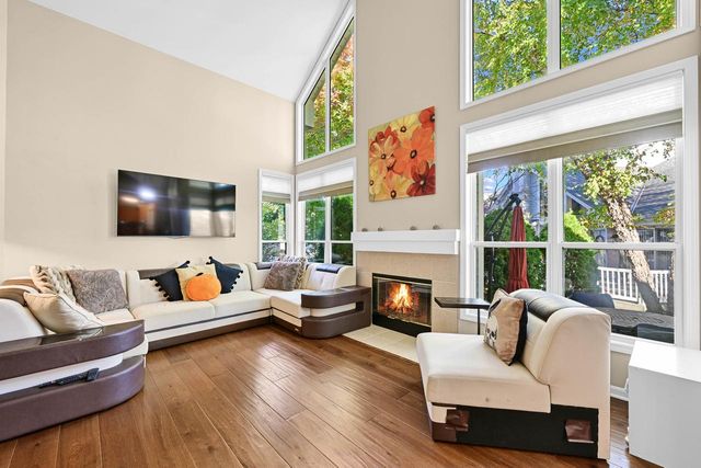 14241 W Waterford Square DRIVE, New Berlin, WI 53151