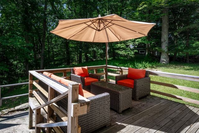 19 Gail St, Topsfield, MA 01983