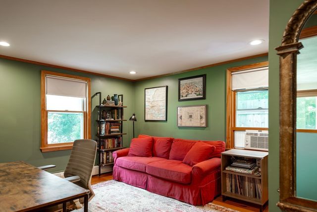 19 Gail St, Topsfield, MA 01983