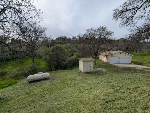 38227 Squaw Valley Road, Yokuts Valley, CA 93675