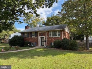 100 LOMBARDY DR, Fredericksburg, VA 22408