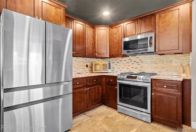 33395 Florence Street, Garden City, MI 48135