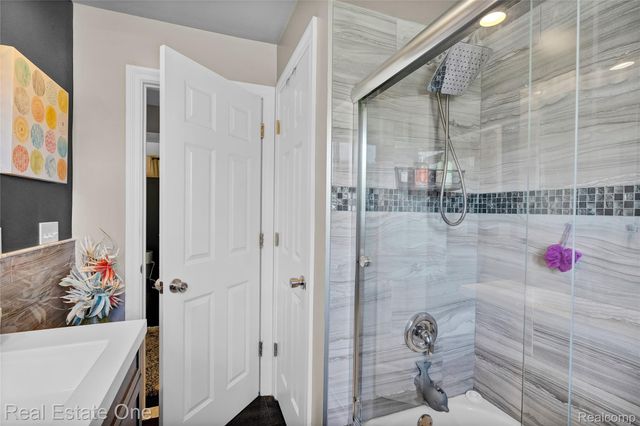 33395 Florence Street, Garden City, MI 48135