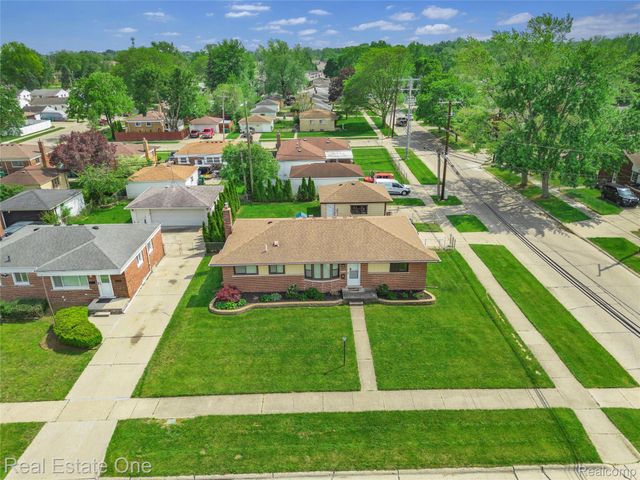 33395 Florence Street, Garden City, MI 48135