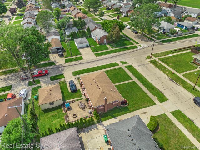 33395 Florence Street, Garden City, MI 48135