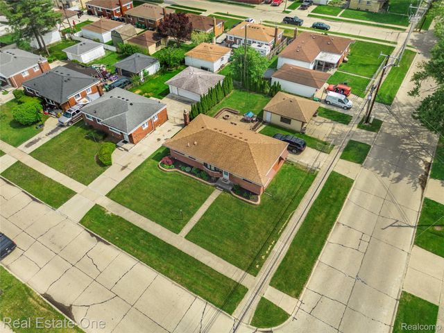 33395 Florence Street, Garden City, MI 48135