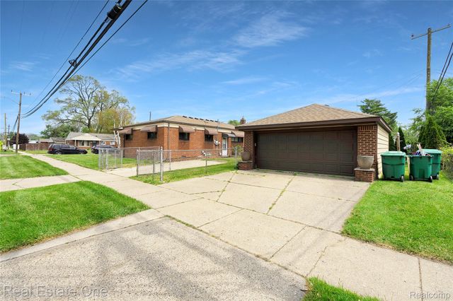 33395 Florence Street, Garden City, MI 48135