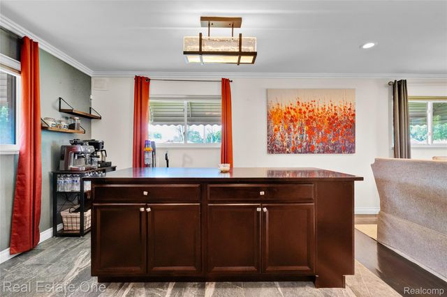 33395 Florence Street, Garden City, MI 48135