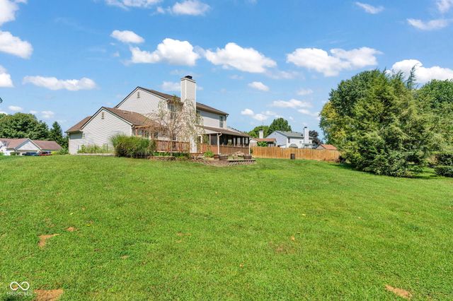 216 Creekview Circle, Mooresville, IN 46158
