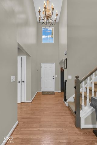 216 Creekview Circle, Mooresville, IN 46158