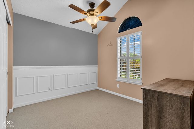 216 Creekview Circle, Mooresville, IN 46158