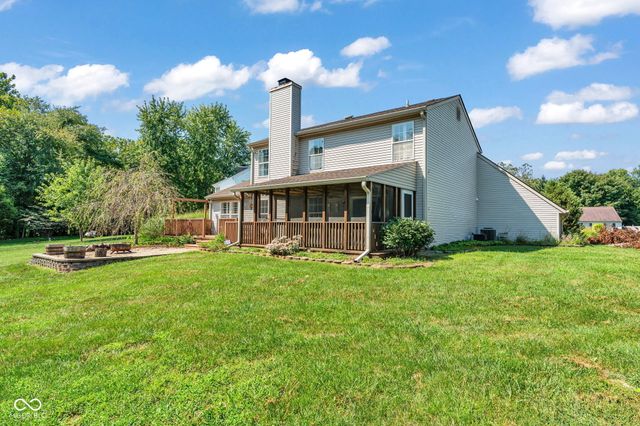 216 Creekview Circle, Mooresville, IN 46158