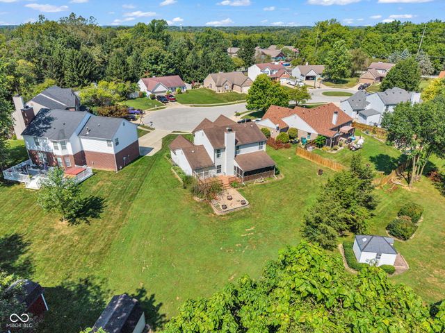 216 Creekview Circle, Mooresville, IN 46158