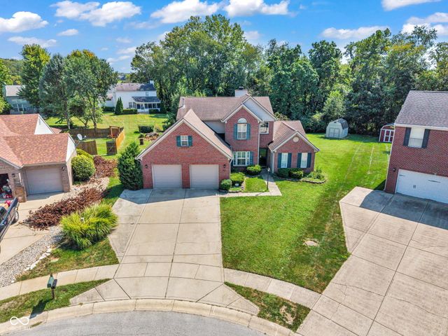 216 Creekview Circle, Mooresville, IN 46158