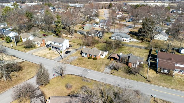 130 Sunnymeade Dr, Mount Juliet, TN 37122