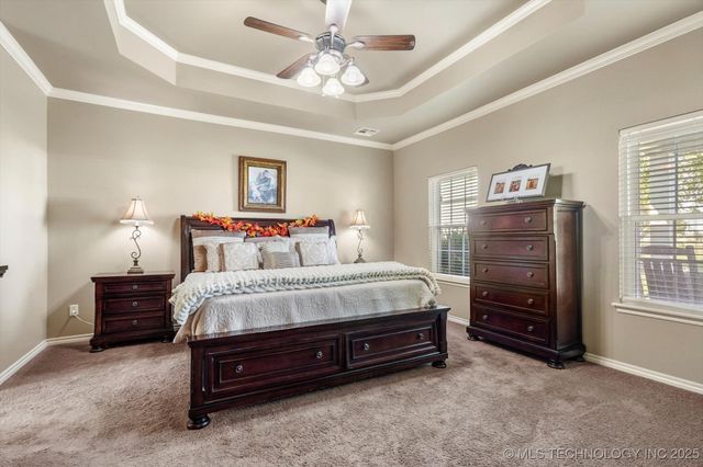 2406 E Fairfield Court, Oologah, OK 74053