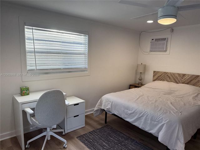 914 N Ocean Breeze 1 1, Lake Worth, FL 33460