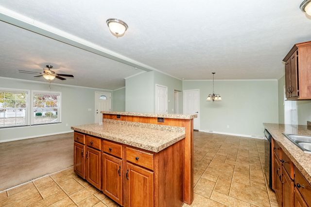 16 Edmund Meadow Lane, Hampstead, NH 03841