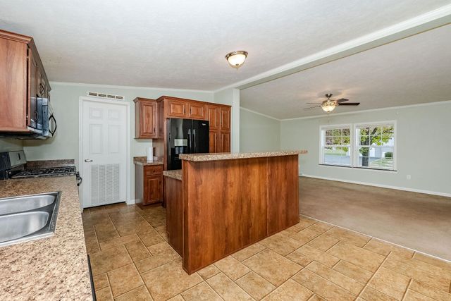 16 Edmund Meadow Lane, Hampstead, NH 03841