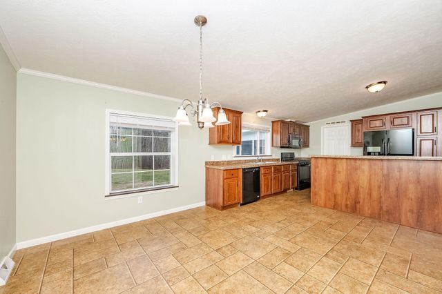 16 Edmund Meadow Lane, Hampstead, NH 03841