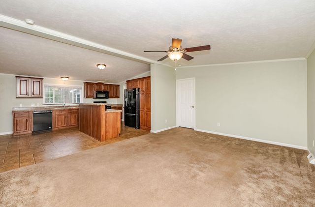 16 Edmund Meadow Lane, Hampstead, NH 03841