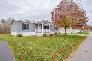 16 Edmund Meadow Lane, Hampstead, NH 03841