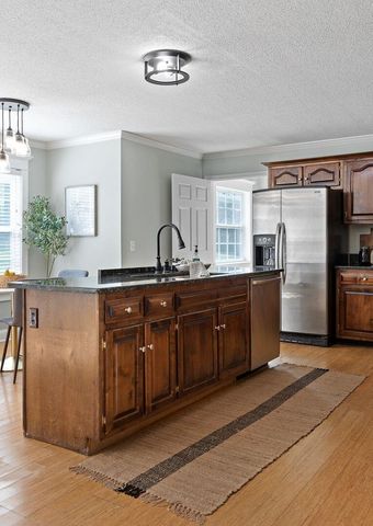 2124 Burnt Hickory Drive, Chattanooga, TN 37421